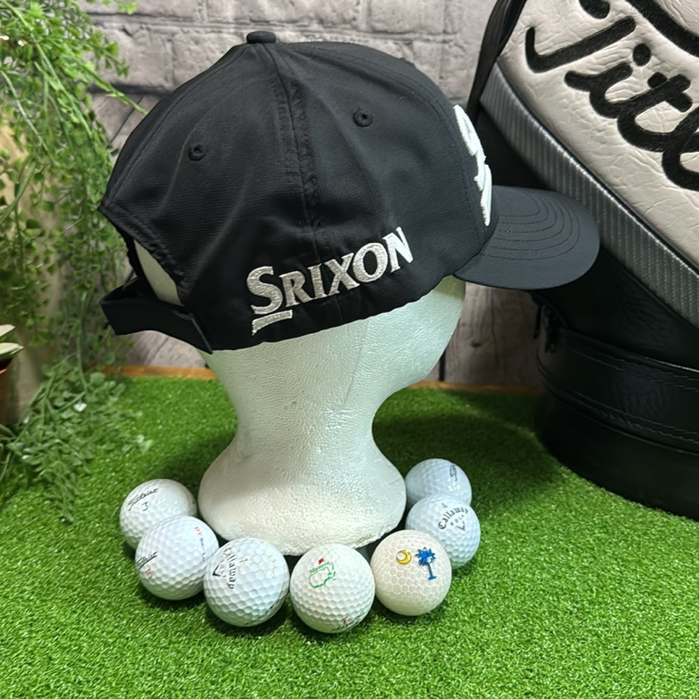 Black Srixon strapback light weight hat - Picture 2 of 5